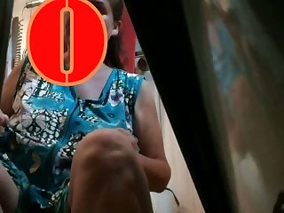 spy my mom washing pussy