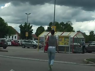 ass on street slowmo