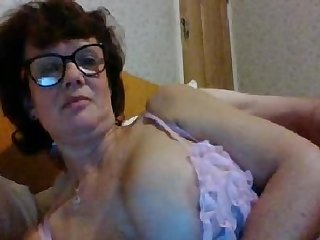 Older Married Cpl from Hull Webcam play.