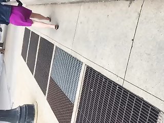 Nice pawg booty Movin in skirt