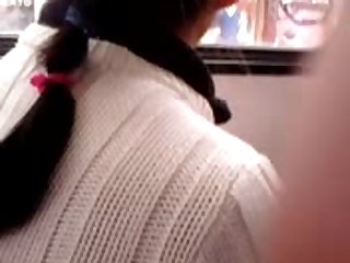 ENCOXCANDO MANO CAJERA DE LA COMER 1