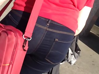 huge ass of white mom