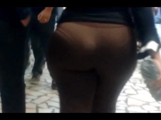 Reparem o formato dessa bunda. Qual a