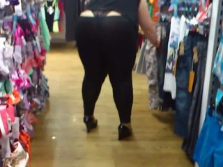 I bbw in leggings 2