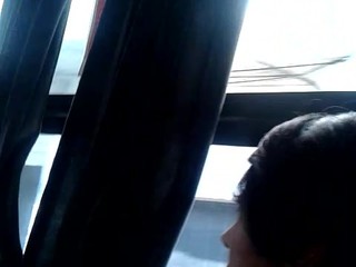 ENCOXCANDO MANO BUS VIENDO MENSAJE 3