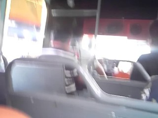 ENCOXCANDO CULOTE MADURO MANO BUS 3